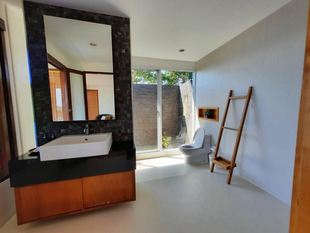 Plub Pla Koh Mak Retreat Hotel Kültér fotó